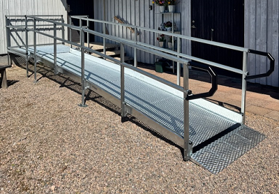 Rollstuhlrampe für Hauseingang - Stahl