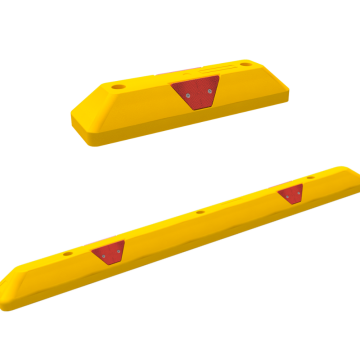 Die zwei Längen der Parkschwelle aus robustem HDPE nebeneinander