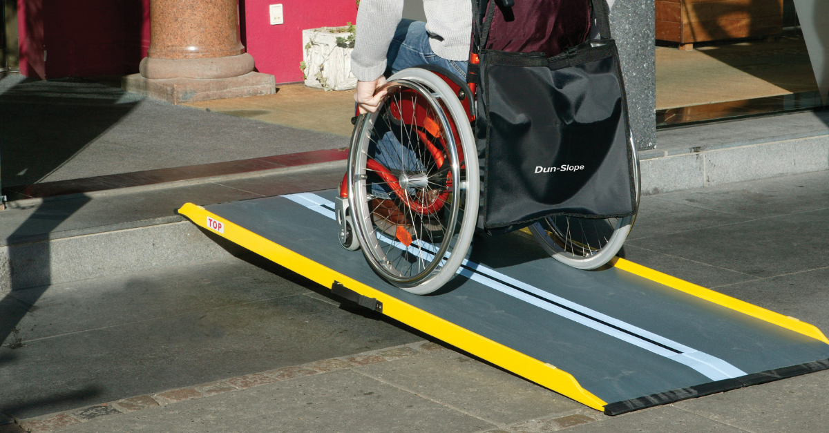 Mobile Rollstuhlrampe für flexible Einsätze